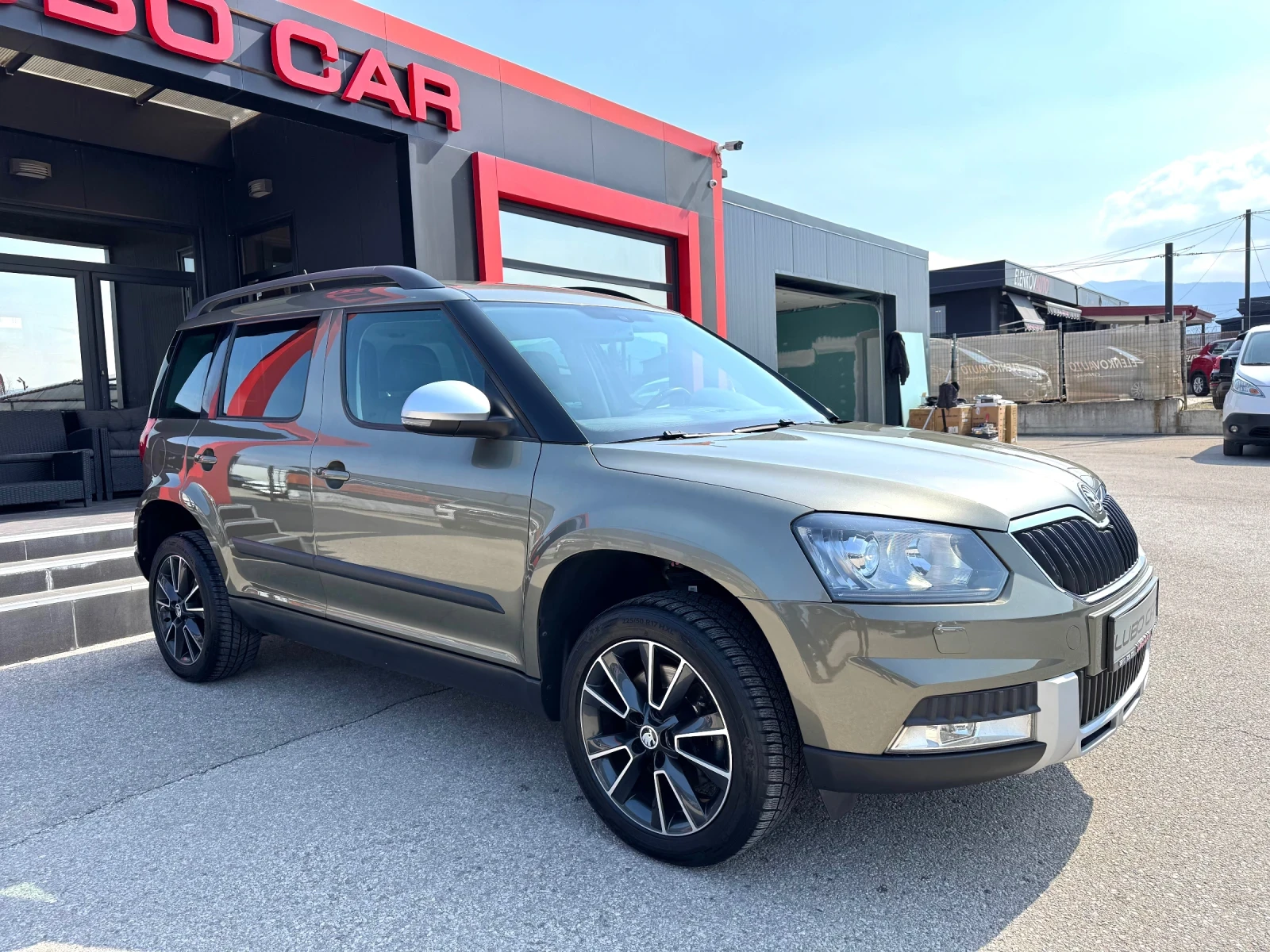 Skoda Yeti 2.0TDI-4х4-170кс-LED-NAVI-КОЖА-ТОП СЪСТОЯНИЕ, снимка 6 - Автомобили и джипове - 53876326