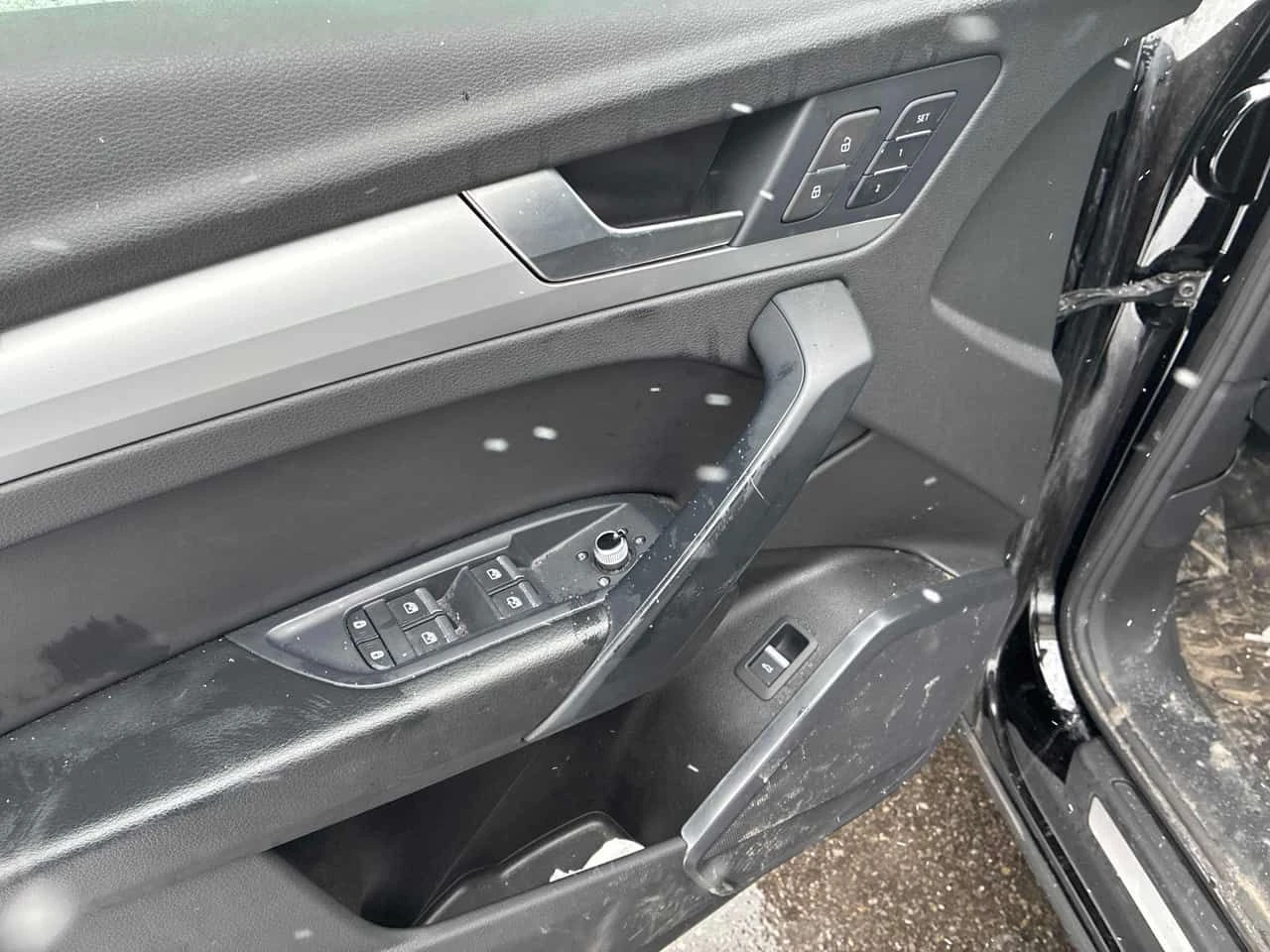 Audi Q5 Komfort /DISTRONIC/CAMERA/ПОДГРЕВИ/ШИБИДАХ, снимка 12 - Автомобили и джипове - 54706681