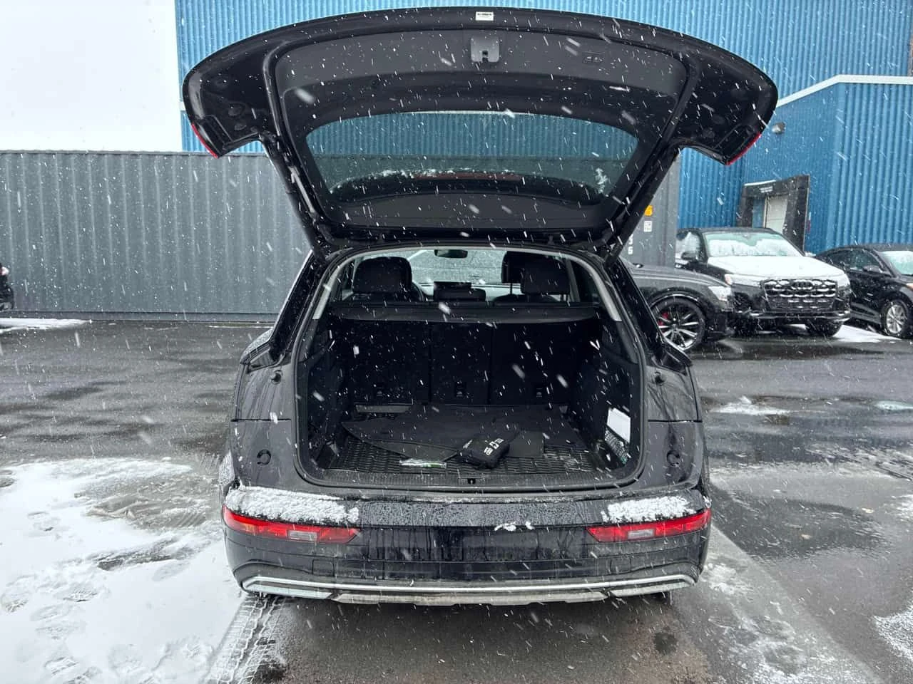 Audi Q5 Komfort /DISTRONIC/CAMERA/ПОДГРЕВИ/ШИБИДАХ, снимка 14 - Автомобили и джипове - 54706681