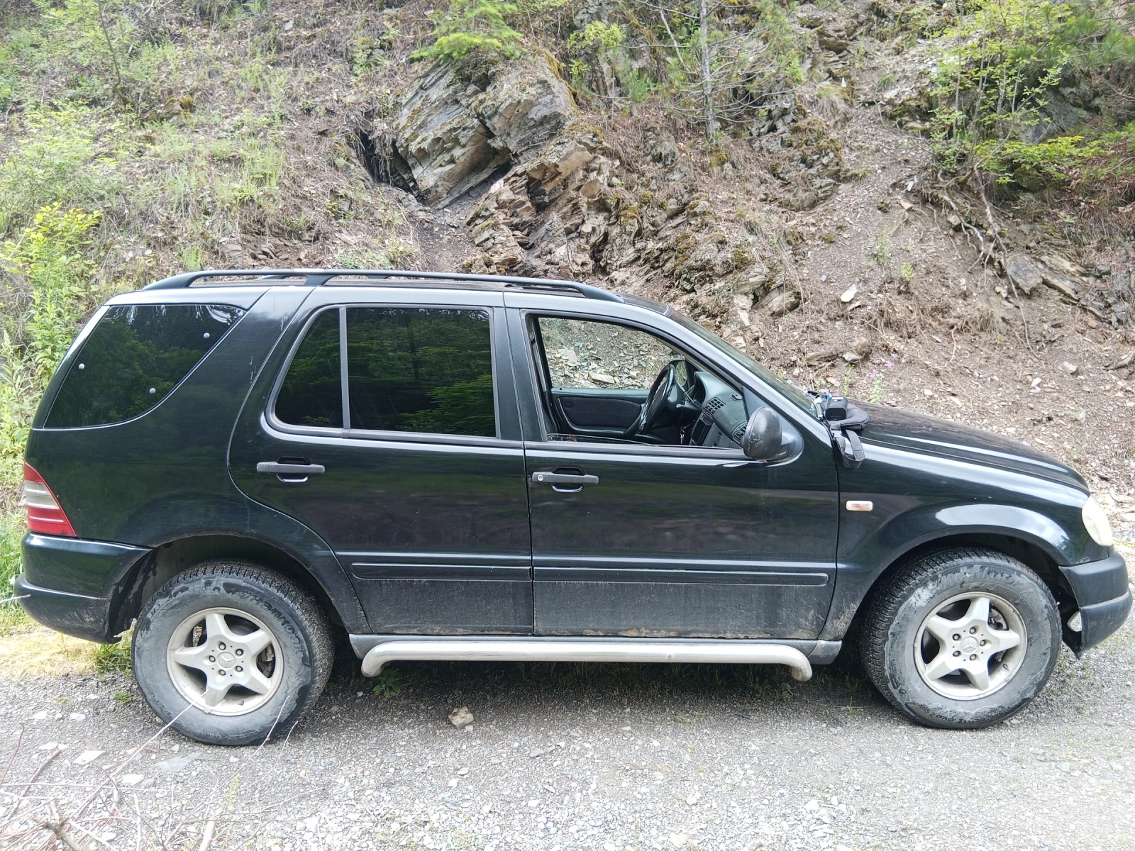 Mercedes-Benz ML 270 W163 | 6 + 1 места, снимка 5 - Автомобили и джипове - 55015194