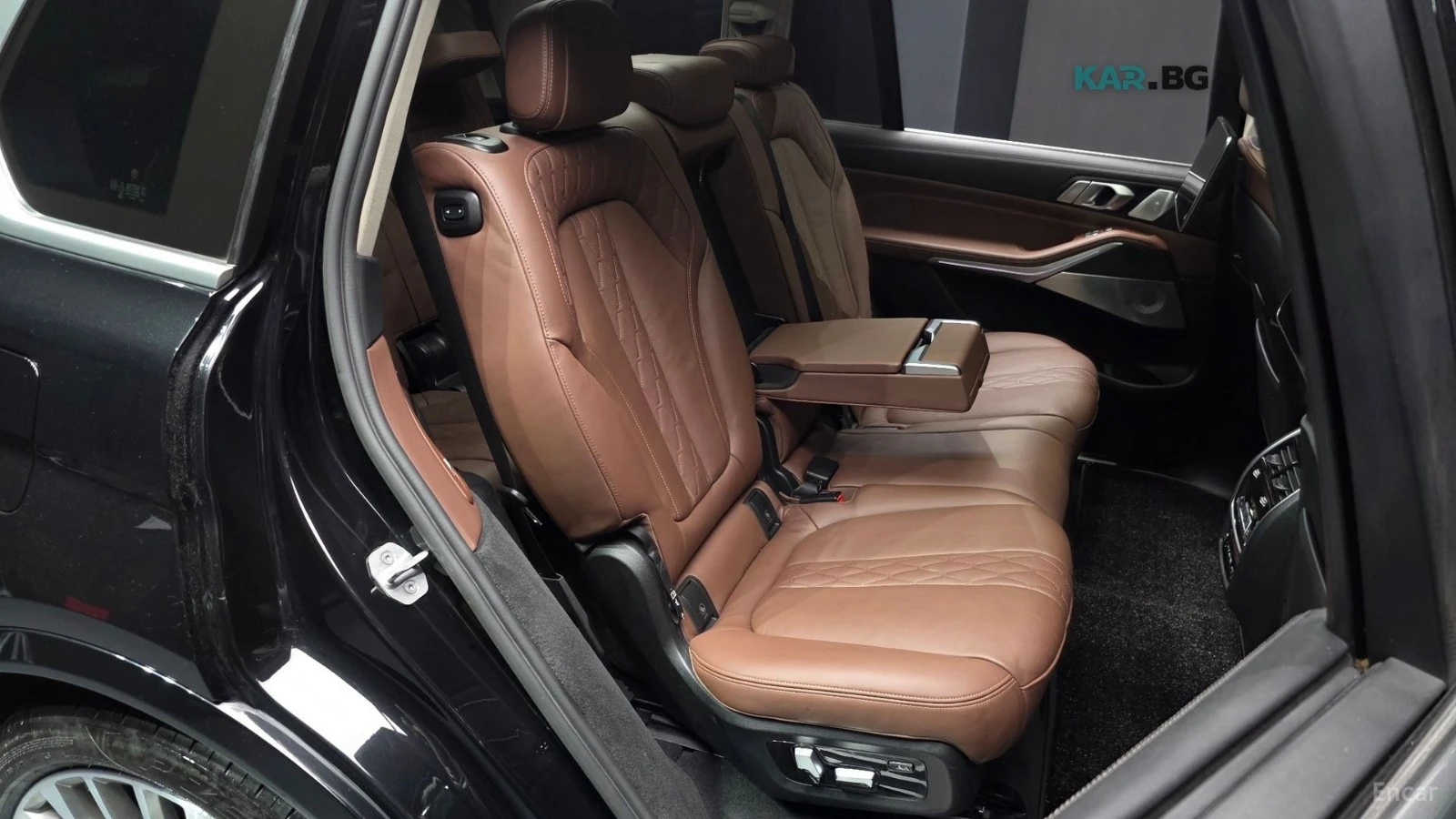 BMW X7 40d* ВЪЗДУХ* 360* ЕКРАНИ* ОБДУХВАНЕ* ДИСТРОНИК, снимка 11 - Автомобили и джипове - 55835873