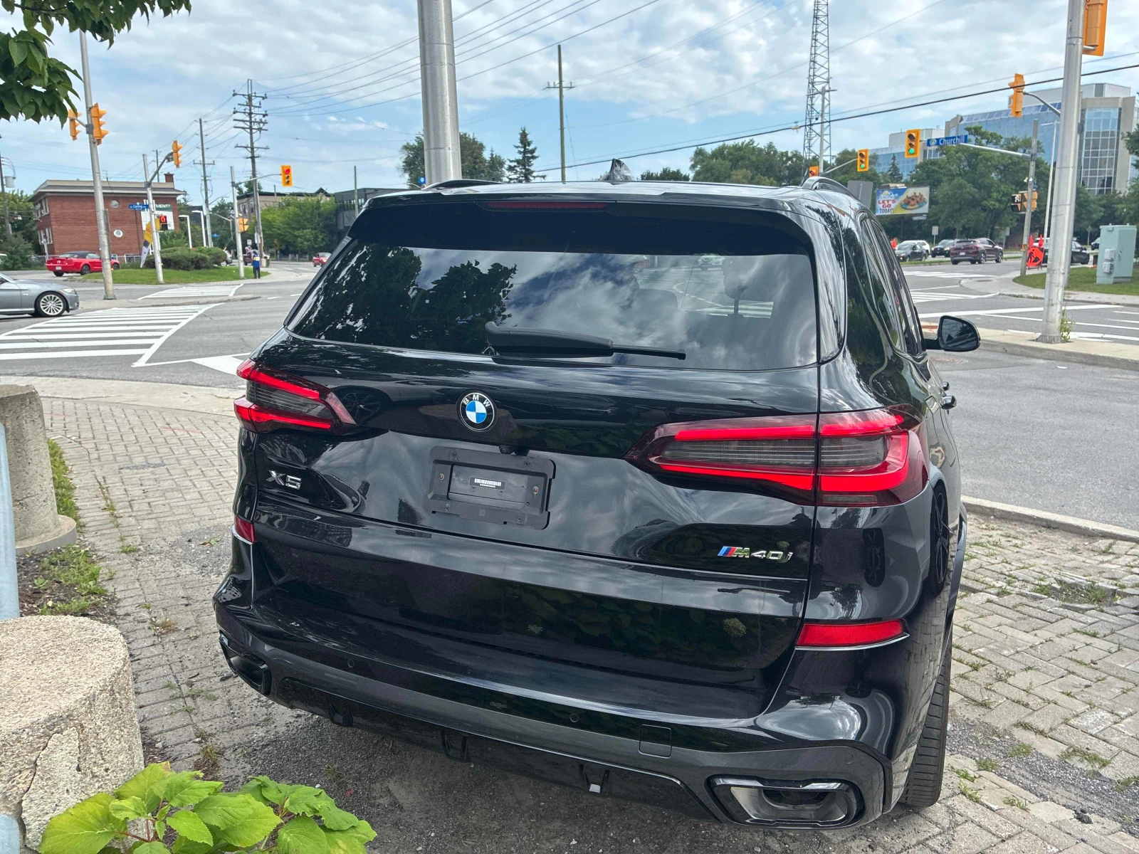 BMW X5 xDrive40i | M Sport | Sky Lounge | HUD | Harman/Ka, снимка 4 - Автомобили и джипове - 55846107