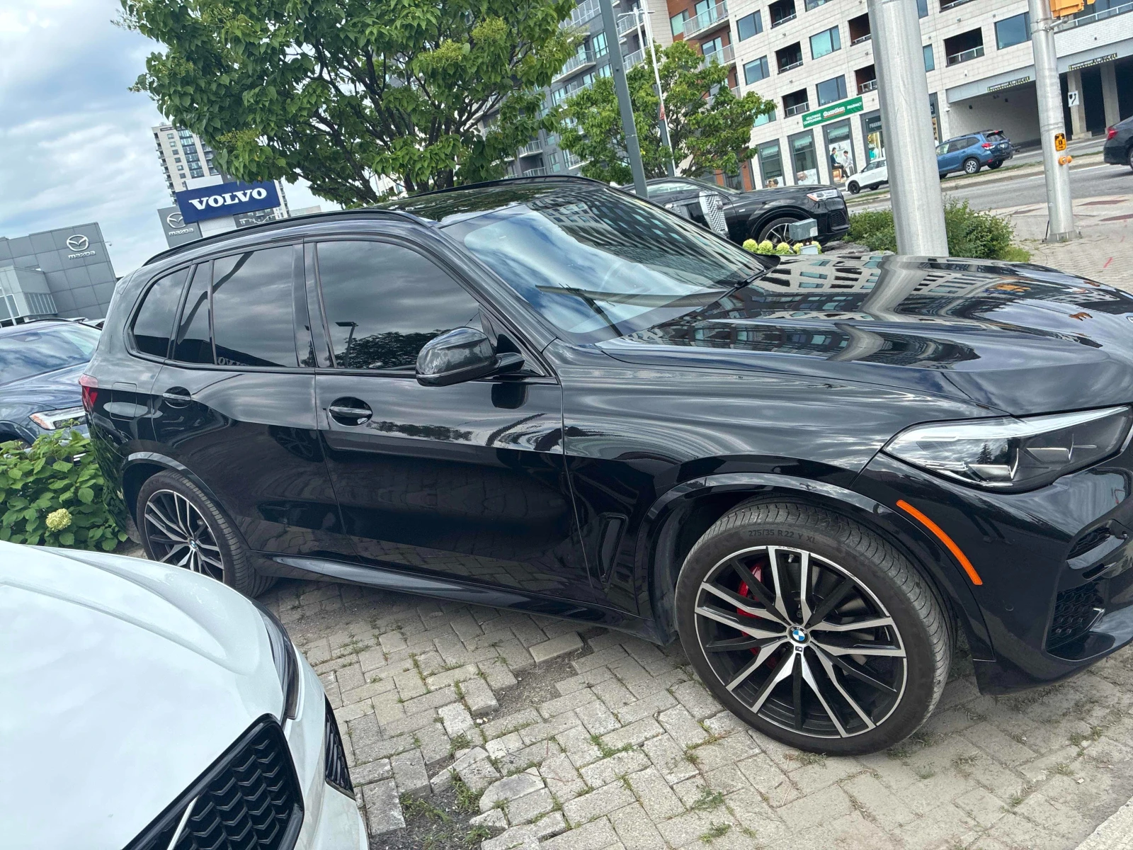BMW X5 xDrive40i | M Sport | Sky Lounge | HUD | Harman/Ka, снимка 3 - Автомобили и джипове - 55846107