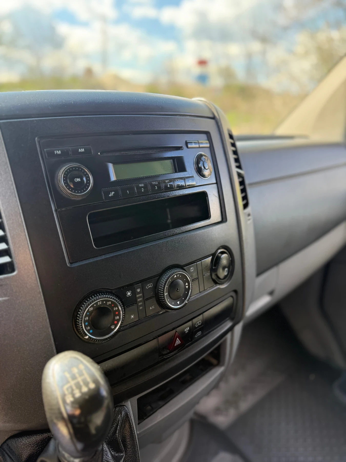 Mercedes-Benz Sprinter 311 Клима, снимка 11 - Бусове и автобуси - 54139887