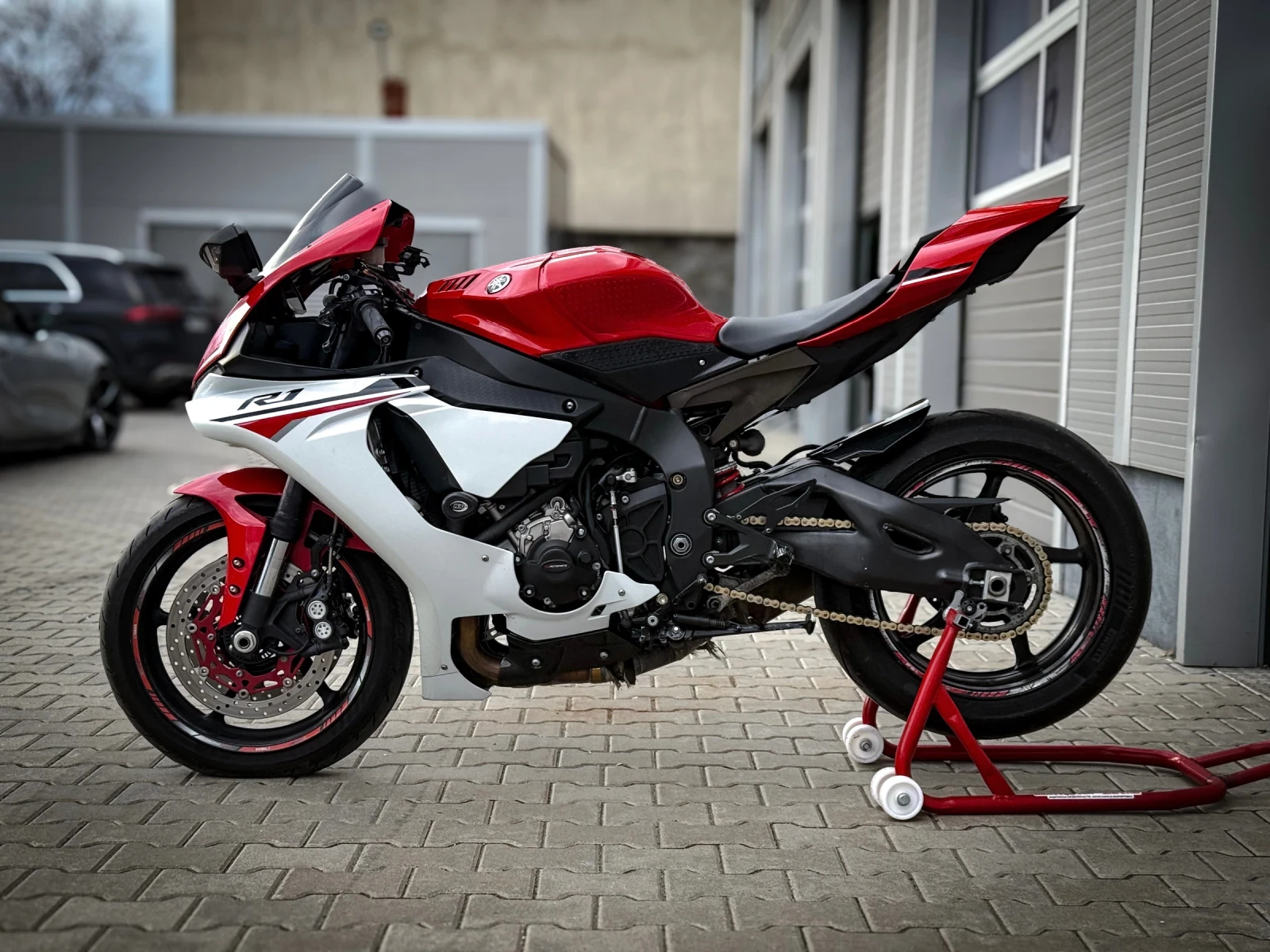 Yamaha YZF-R1  - изображение 6