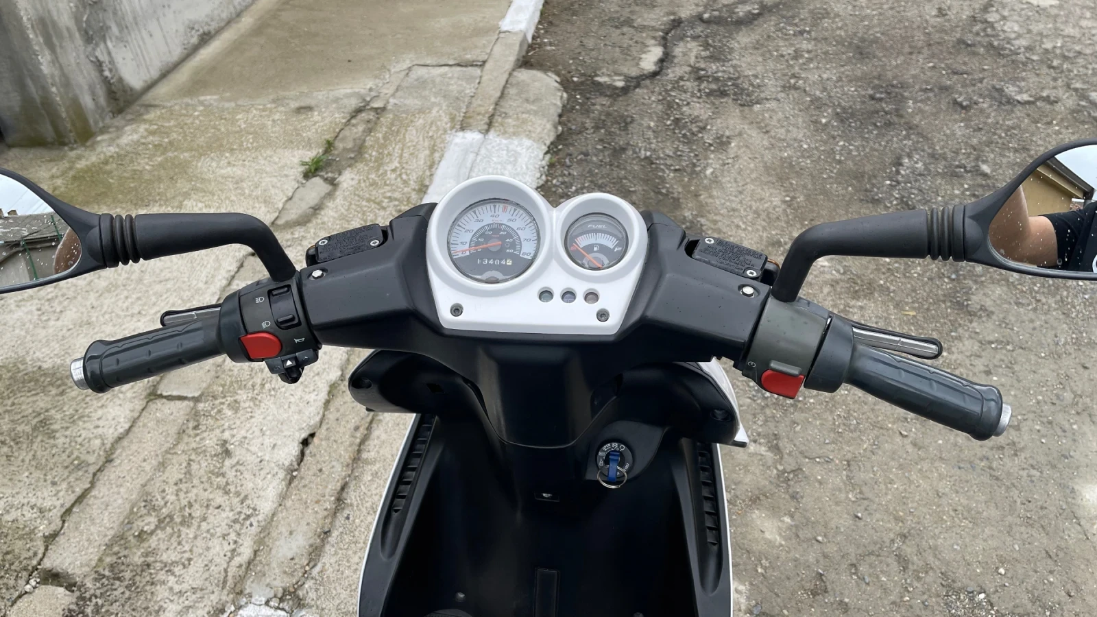 Yamaha Aerox, снимка 4 - Мотоциклети и мототехника - 54697574