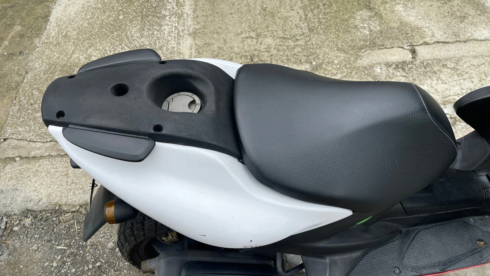 Yamaha Aerox, снимка 3 - Мотоциклети и мототехника - 54697574
