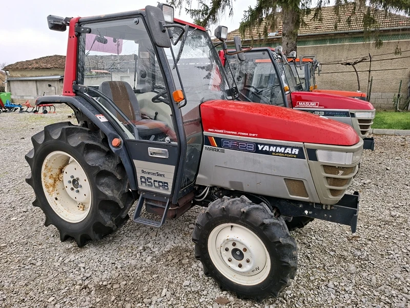 Трактор ISEKI TA227 22к.с. 4WD с фреза ДЖЕЙ ТРЕЙДИНГ, снимка 13 - Селскостопанска техника - 50574579