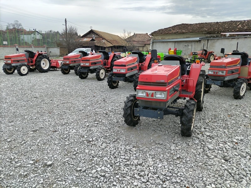 Трактор ISEKI FX22 22к.с. 4WD с фреза ДЖЕЙ ТРЕЙДИНГ, снимка 11 - Селскостопанска техника - 50574579