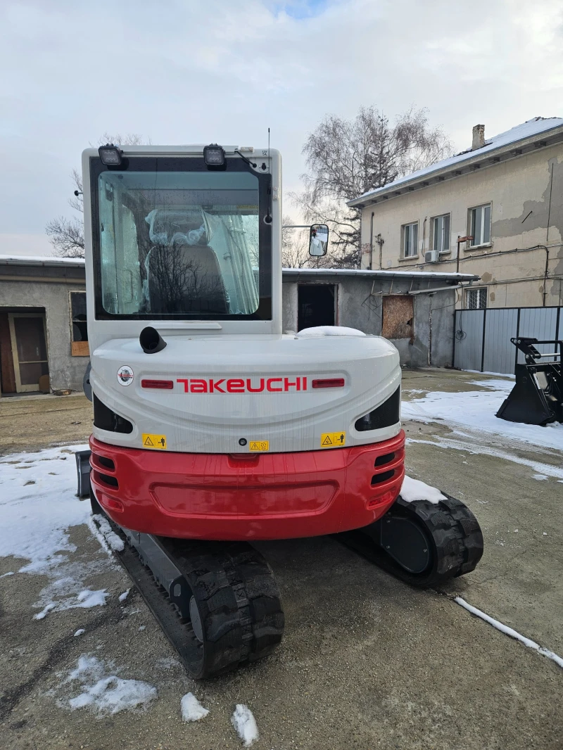 Багер Takeuchi TB250-2, снимка 4 - Индустриална техника - 48764484