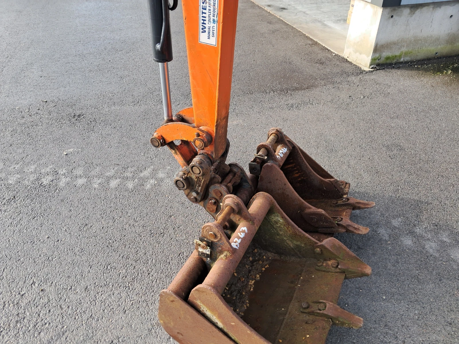 Багер Hitachi ZAXIS 19U-5A - изображение 8