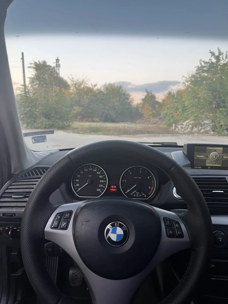 BMW 120 2.0D 163hp, снимка 7 - Автомобили и джипове - 47779328