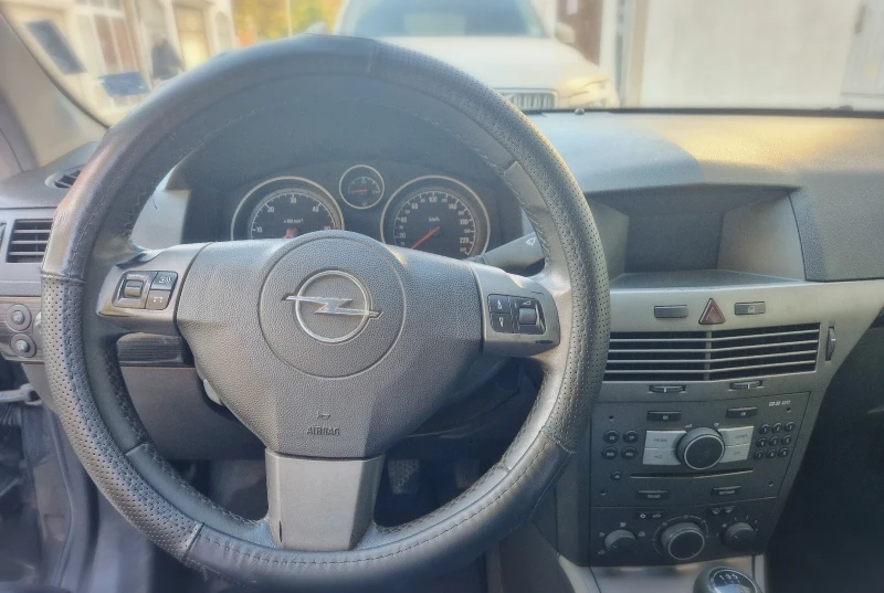 Opel Astra, снимка 6 - Автомобили и джипове - 47882300