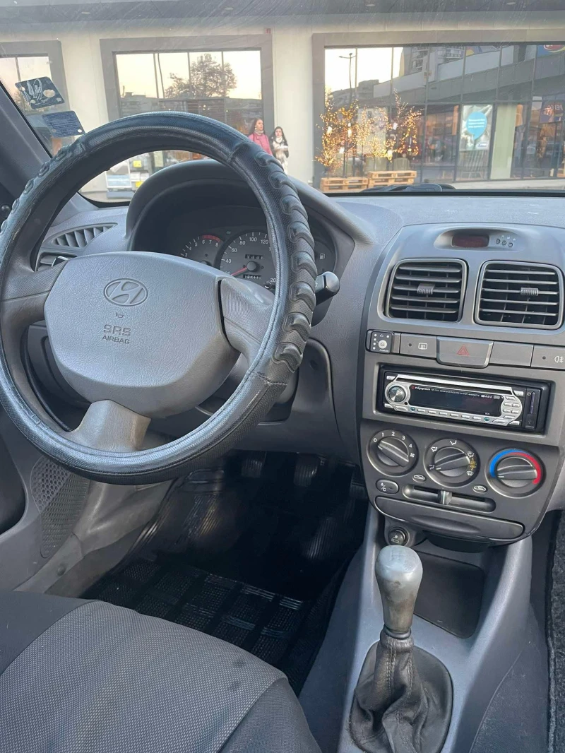 Hyundai Accent, снимка 4 - Автомобили и джипове - 48314065