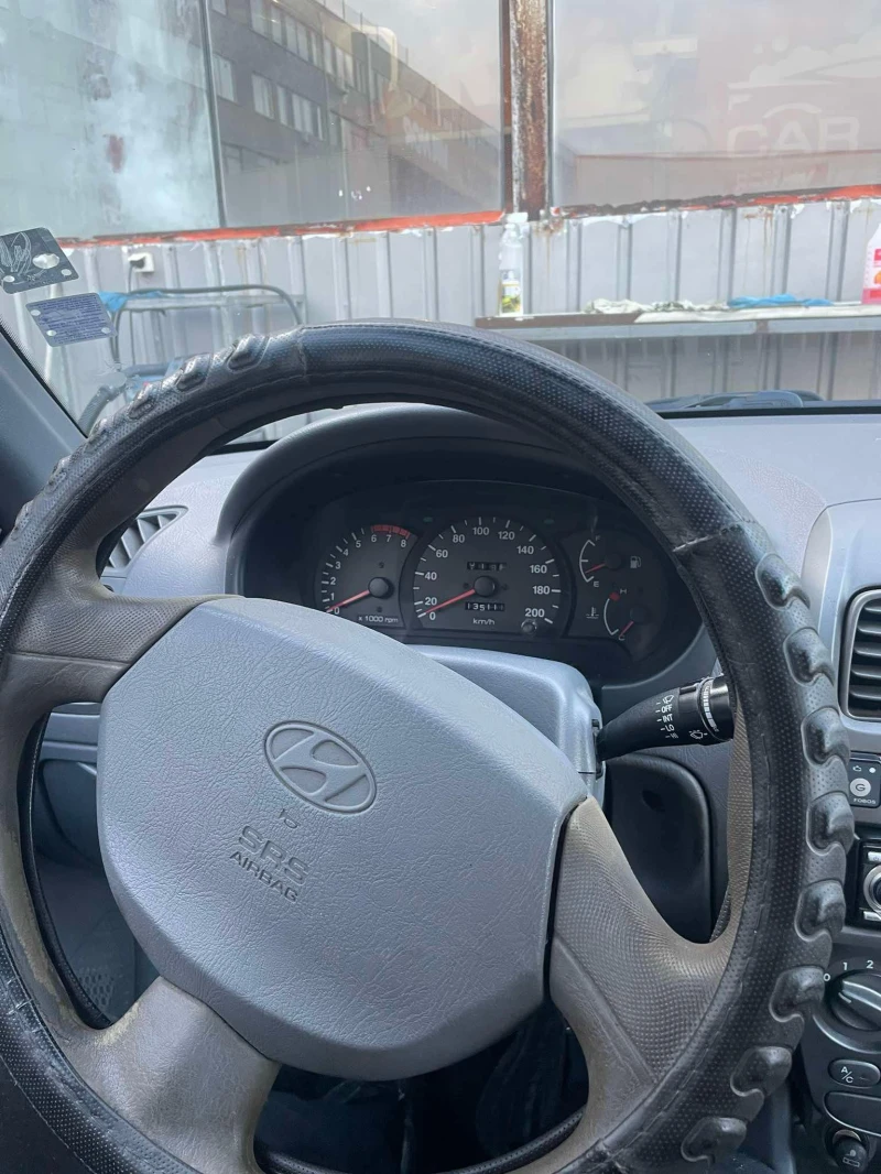 Hyundai Accent, снимка 6 - Автомобили и джипове - 48314065