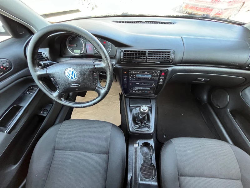 VW Passat, снимка 7 - Автомобили и джипове - 49203522