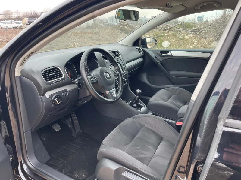 VW Golf 2.0 110k.c, снимка 5 - Автомобили и джипове - 49240891