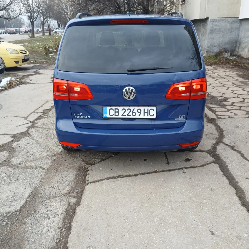 VW Touran СПЕШНО , снимка 7 - Автомобили и джипове - 49324446