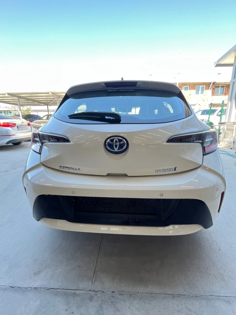 Toyota Corolla 1.8 Hybrid Dynamic Business, снимка 6 - Автомобили и джипове - 50810276