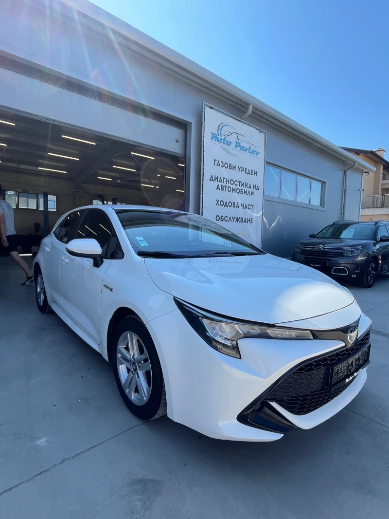 Toyota Corolla 1.8 Hybrid Dynamic Business, снимка 8 - Автомобили и джипове - 50810276