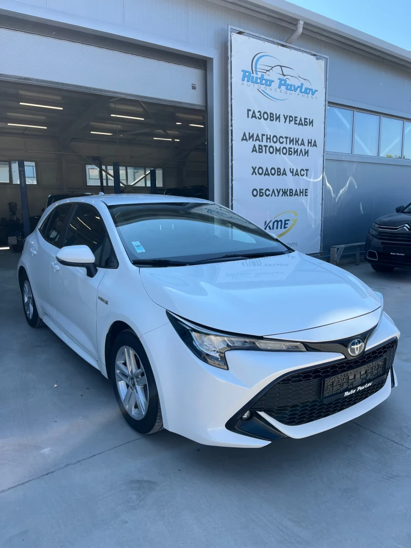 Toyota Corolla 1.8 Hybrid Dynamic Business, снимка 2 - Автомобили и джипове - 50810276