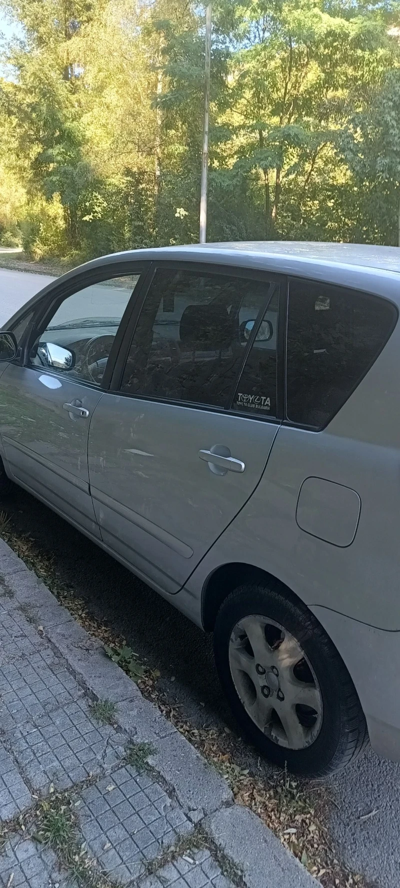 Toyota Corolla verso, снимка 4 - Автомобили и джипове - 52968575