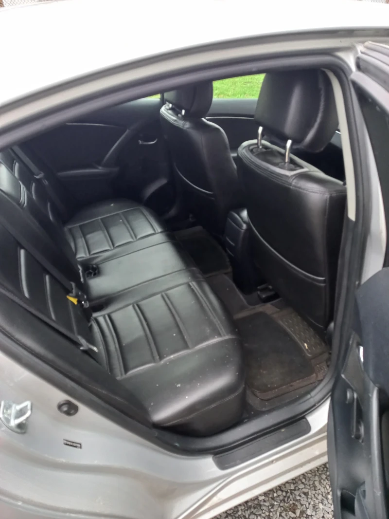 Toyota Avensis, снимка 6 - Автомобили и джипове - 52693415