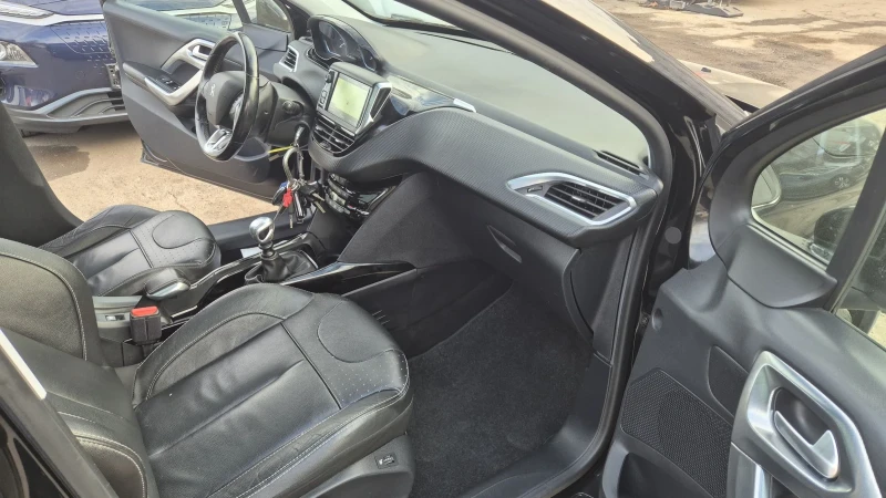 Peugeot 2008 1.2бензин кожа, нави, снимка 9 - Автомобили и джипове - 52855700