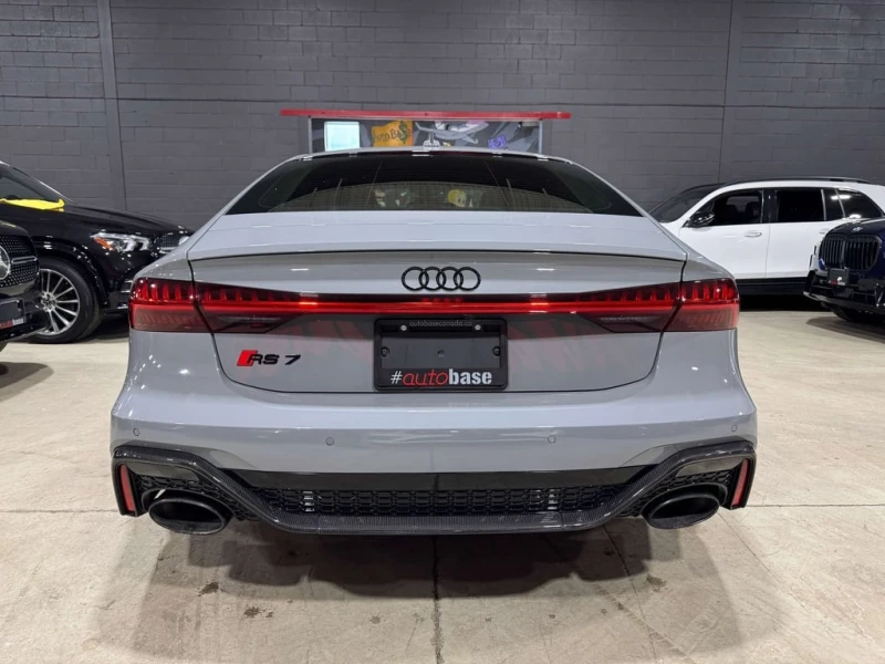 Audi Rs7 * quattro * CARFAX * ЦЕНА ДО БГ, снимка 4 - Автомобили и джипове - 53431873