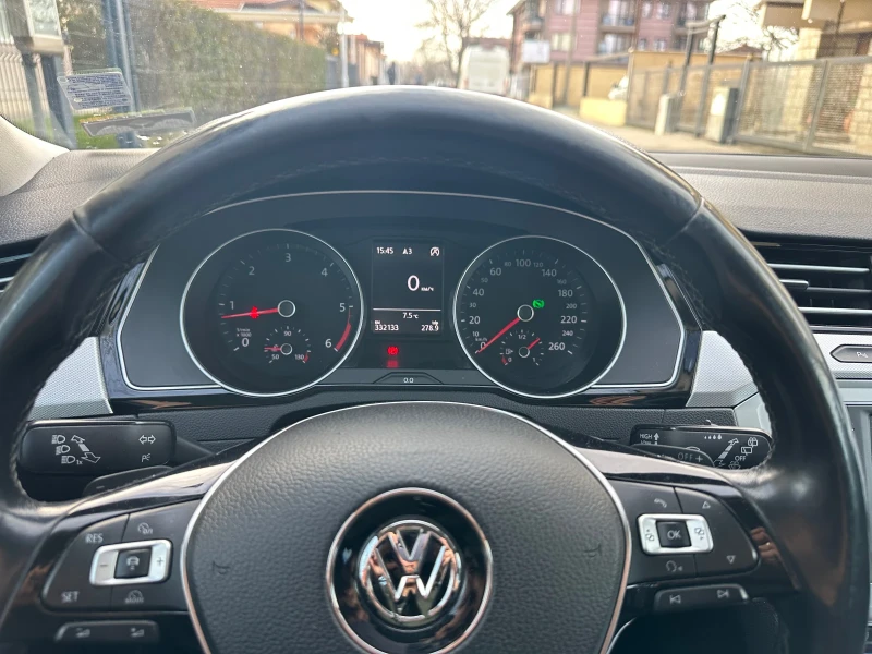 VW Passat 2.0TDI, снимка 8 - Автомобили и джипове - 53538303