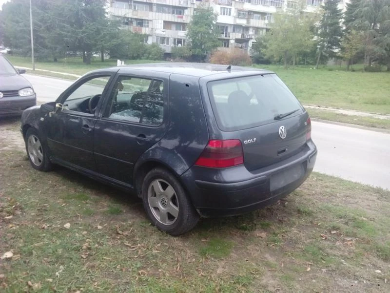 VW Golf 1.4/1.6/2.0/1.9d, снимка 13 - Автомобили и джипове - 3330905