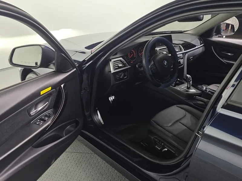 BMW 320 d, снимка 11 - Автомобили и джипове - 53715381