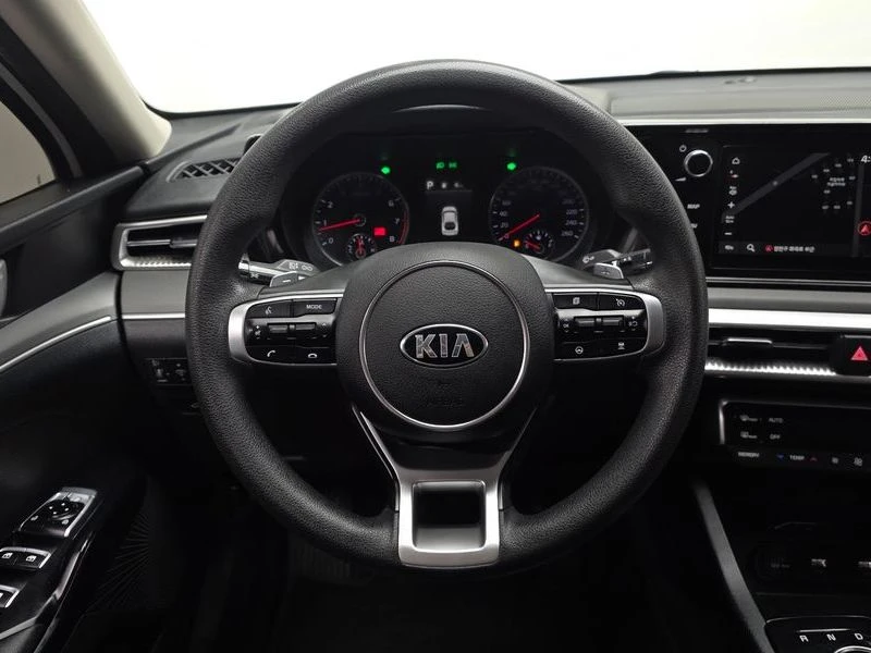 Kia K5 2.0 Automatic, снимка 9 - Автомобили и джипове - 55585899