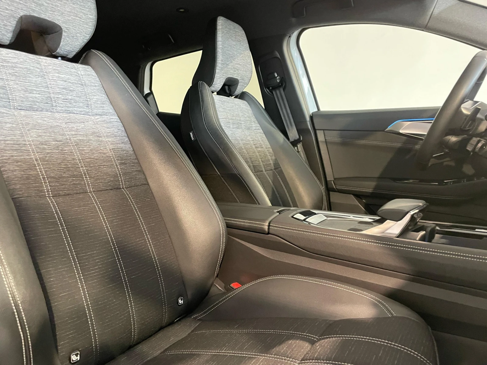 Renault Austral 1.3 160hp EU6  - изображение 8