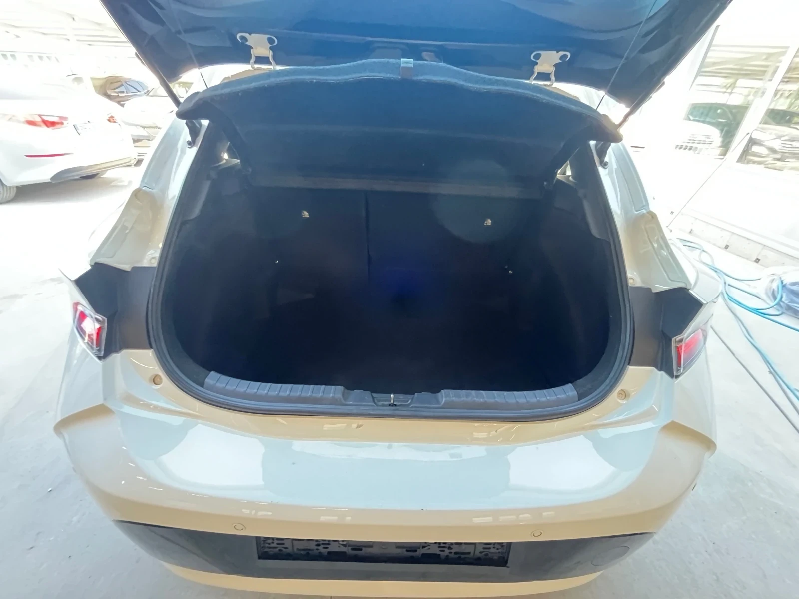 Toyota Corolla 1.8 Hybrid Dynamic Business | Mobile.bg   17