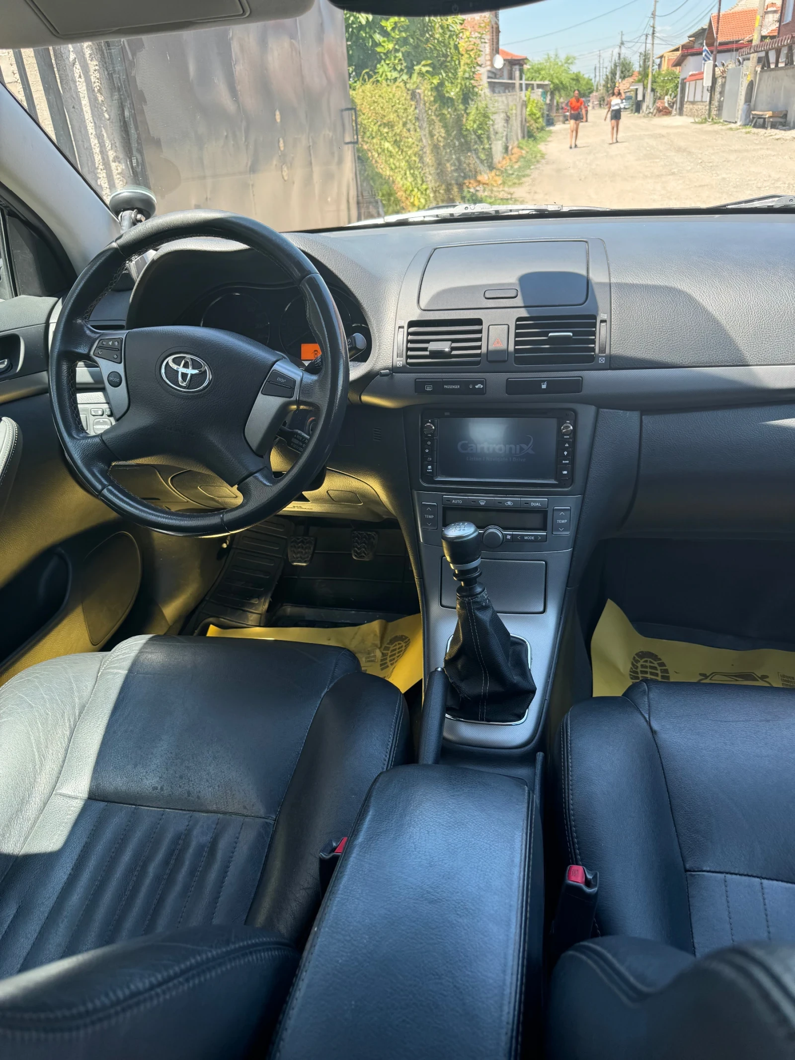 Toyota Avensis  - изображение 5