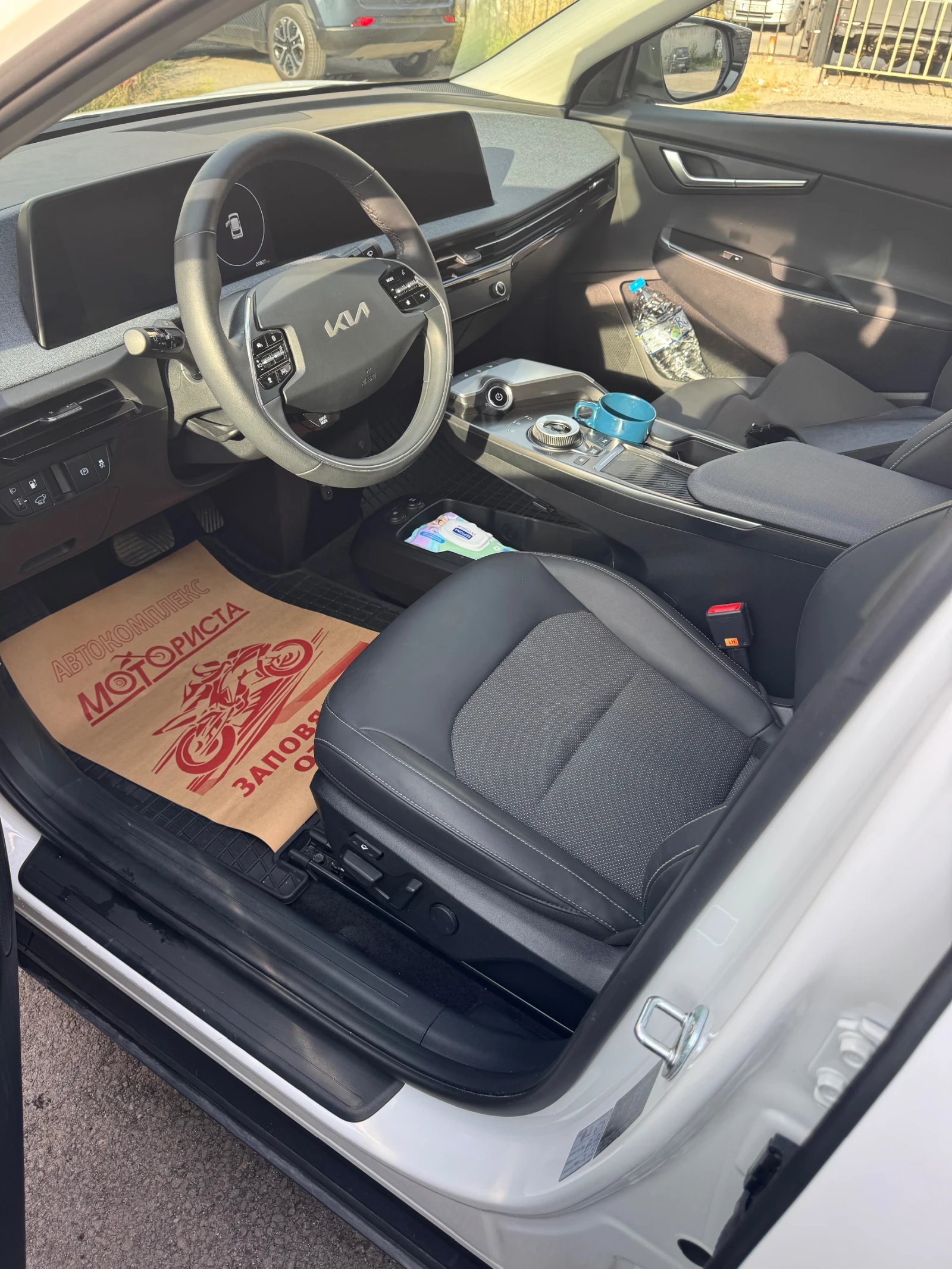 Kia EV6 Executive AWD Гаранционна!Закупена от КИА България - изображение 7