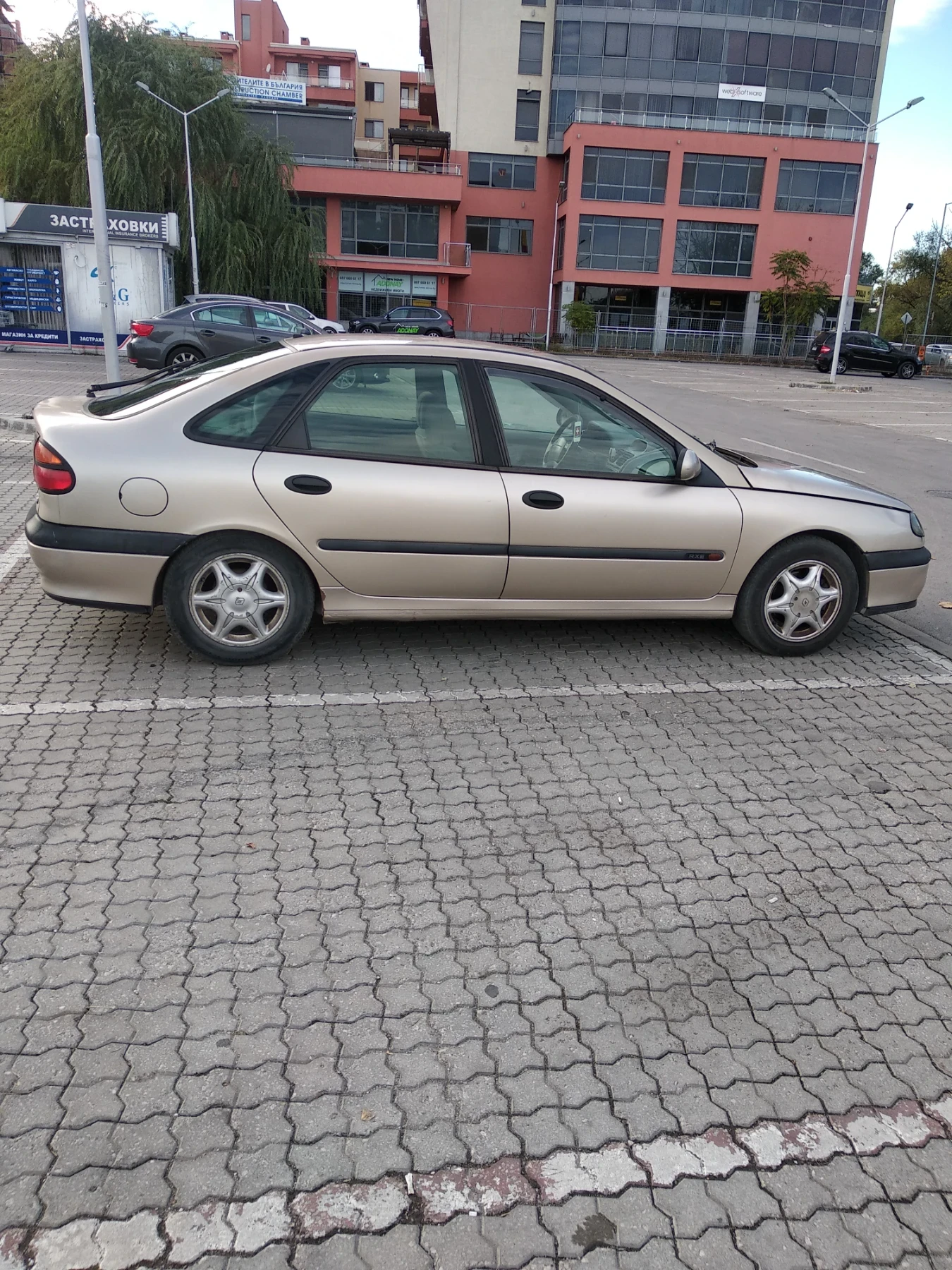 Renault Laguna 1 - изображение 5