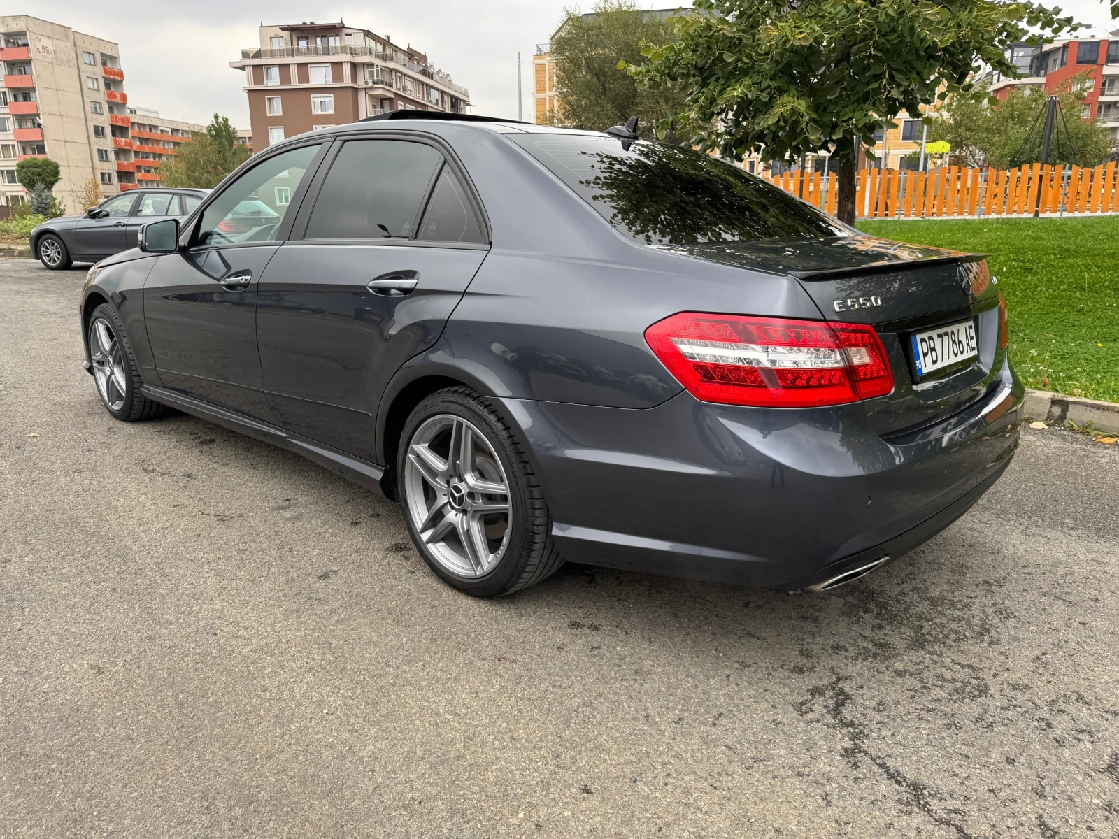 Mercedes-Benz E 500 ПЕРФЕКТЕН * 5.5 * M273 * ГАЗ - изображение 9