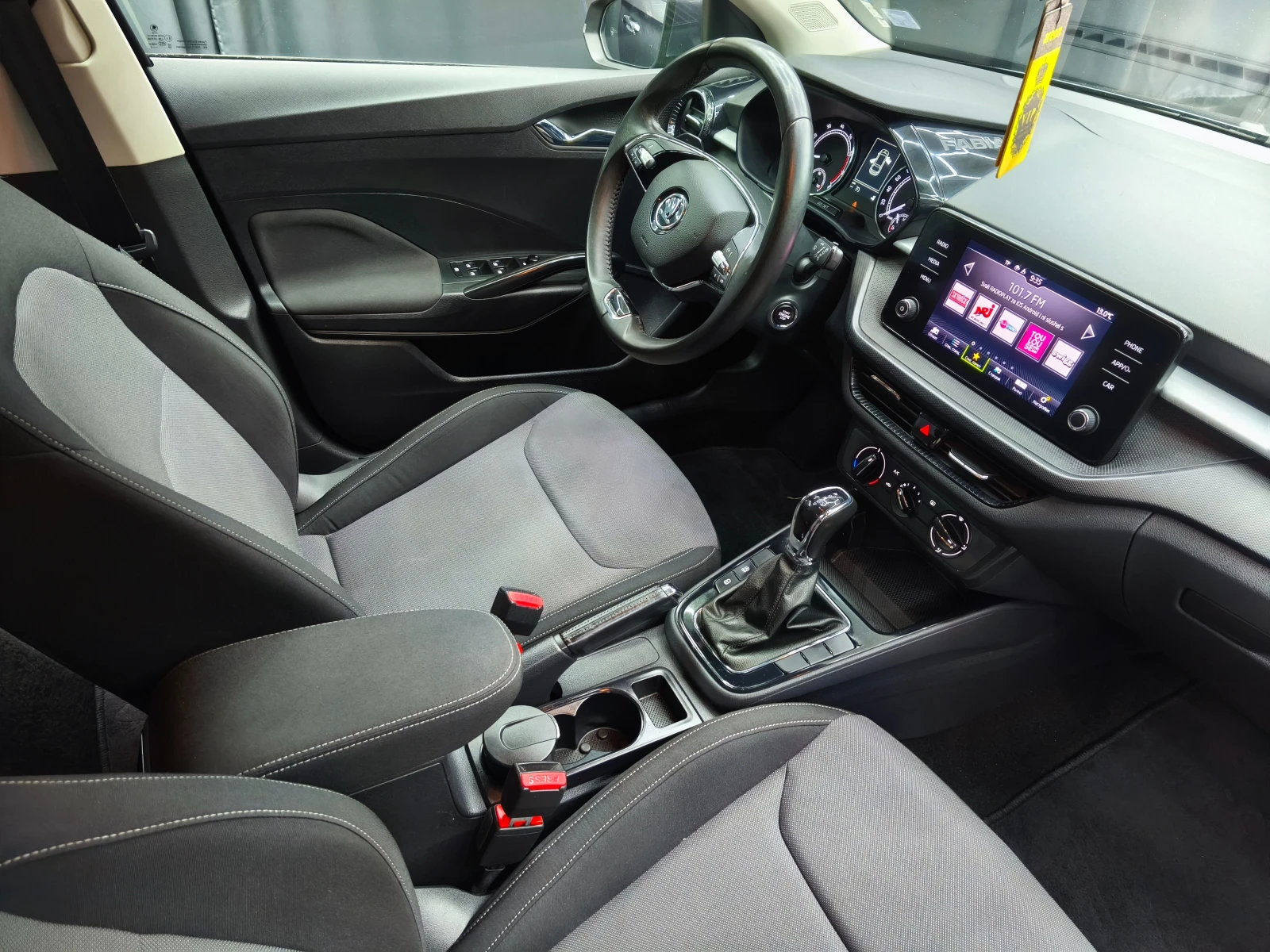 Skoda Fabia 1.0 TSI* LPG* DSG* Distronic* MATRIX* KEYLESS GO | Mobile.bg   11