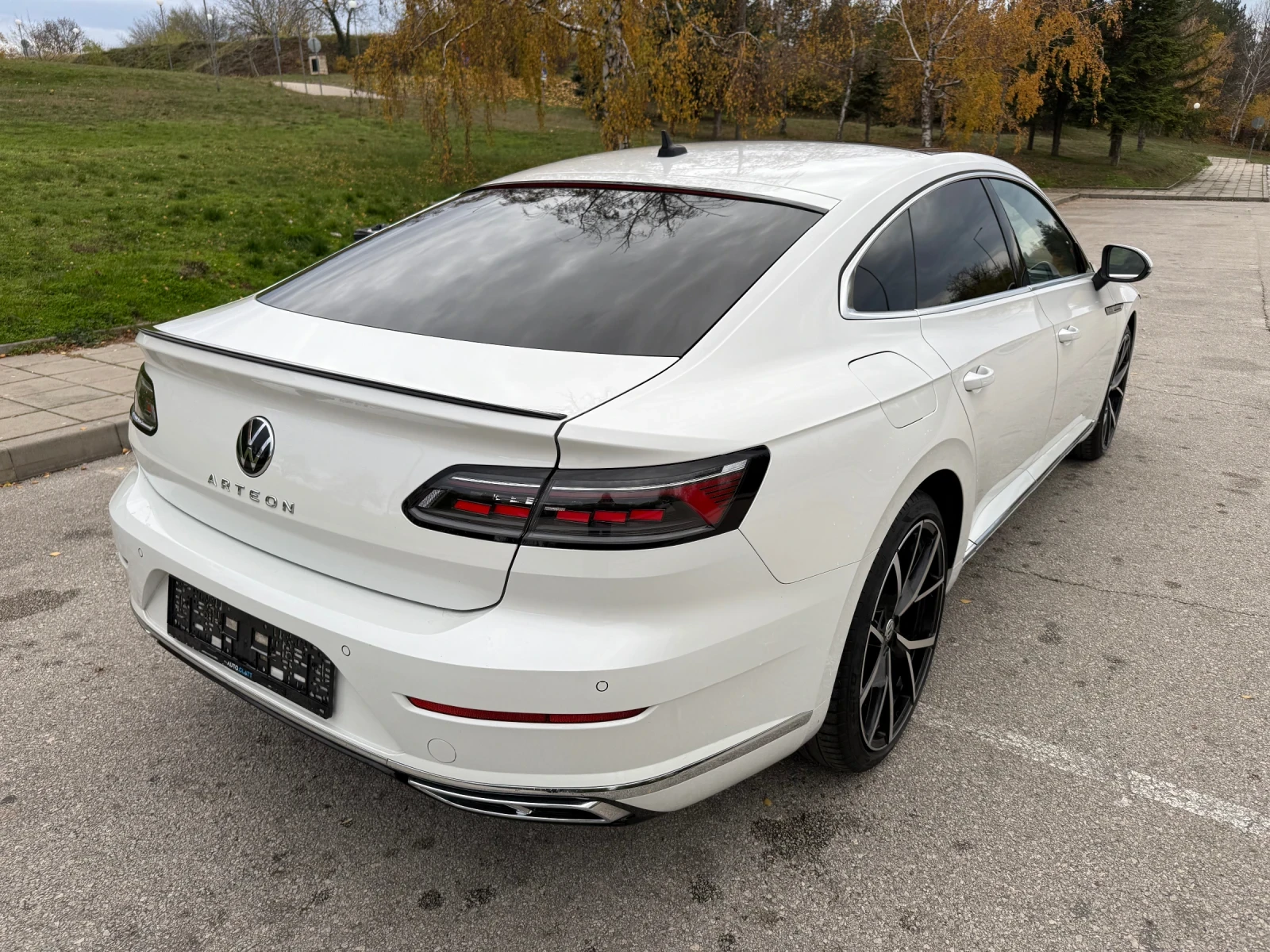 VW Arteon 2.0TDI Rline - изображение 4