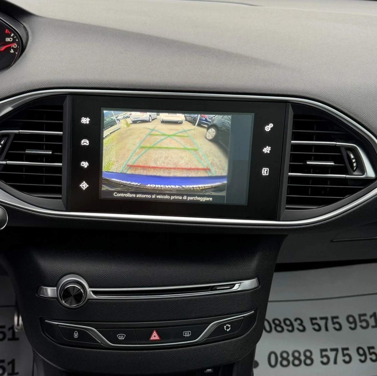 Peugeot 308 2.0-BLUEHDI-GT-line-156.000км-ЧИСТО НОВА-ПАНОРАМА - изображение 10