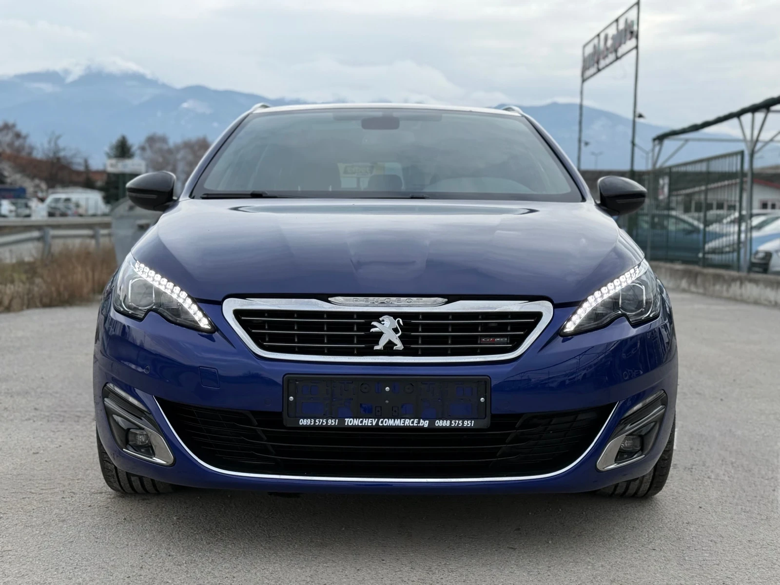 Peugeot 308 2.0-BLUEHDI-GT-line-156.000км-ЧИСТО НОВА-ПАНОРАМА - изображение 2