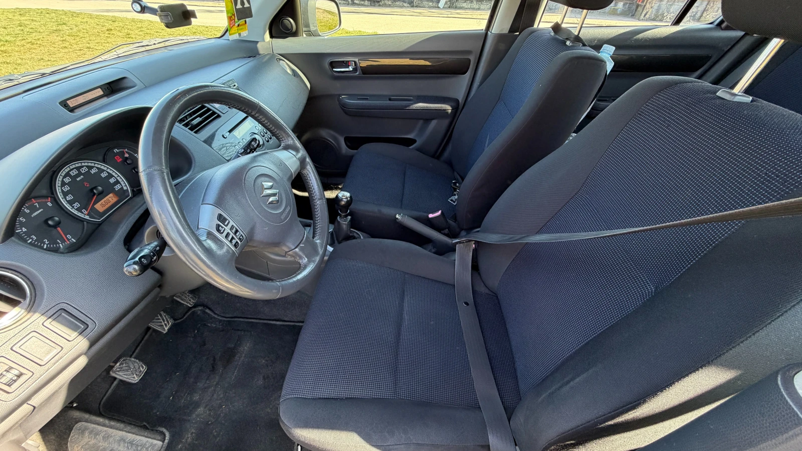 Suzuki Swift, снимка 9 - Автомобили и джипове - 53763996