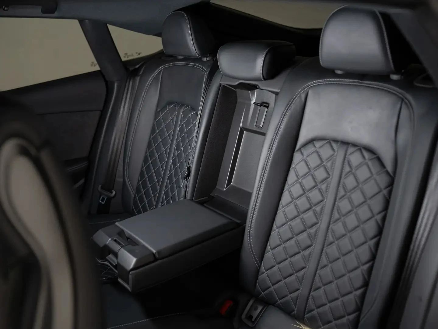 Audi S5 Sportback PROGRESSIV | БЕЗ ИНЦИДЕНТИ | ФИКС ЦЕНА, снимка 10 - Автомобили и джипове - 53957754