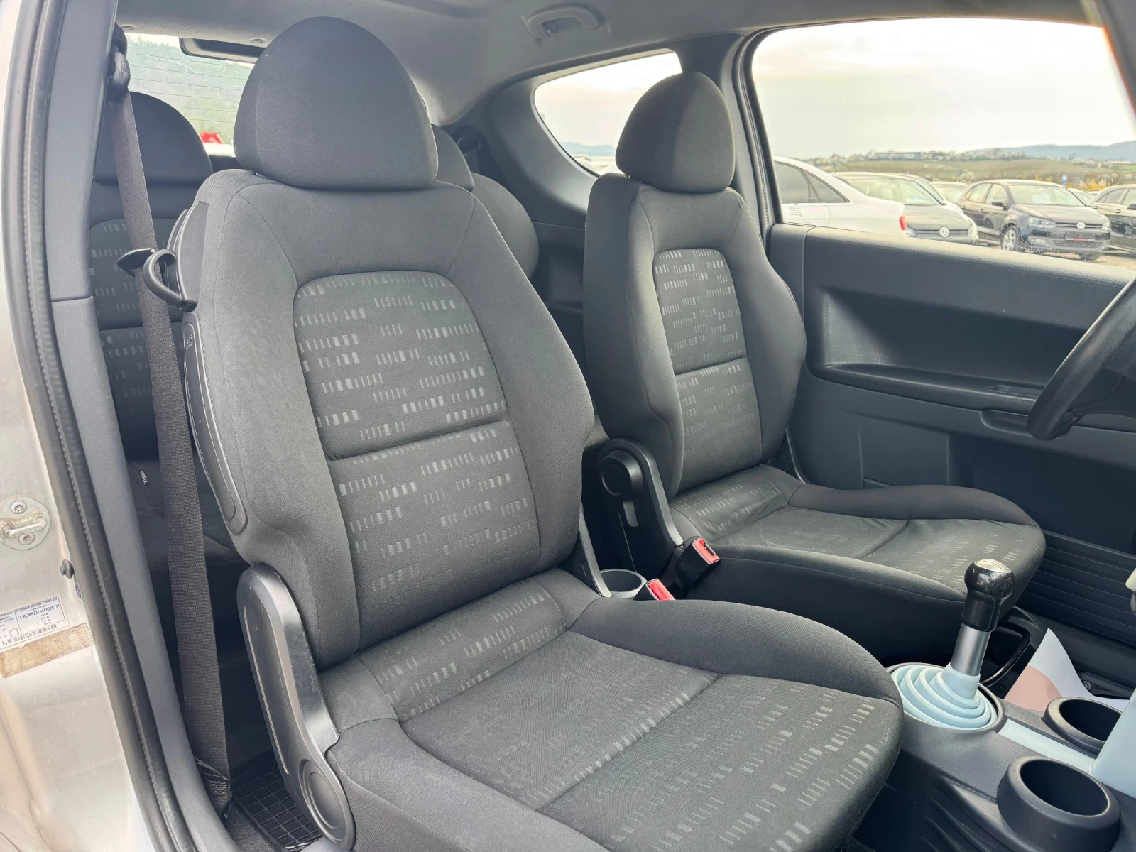 Mitsubishi Colt 1.1i, снимка 12 - Автомобили и джипове - 54049579