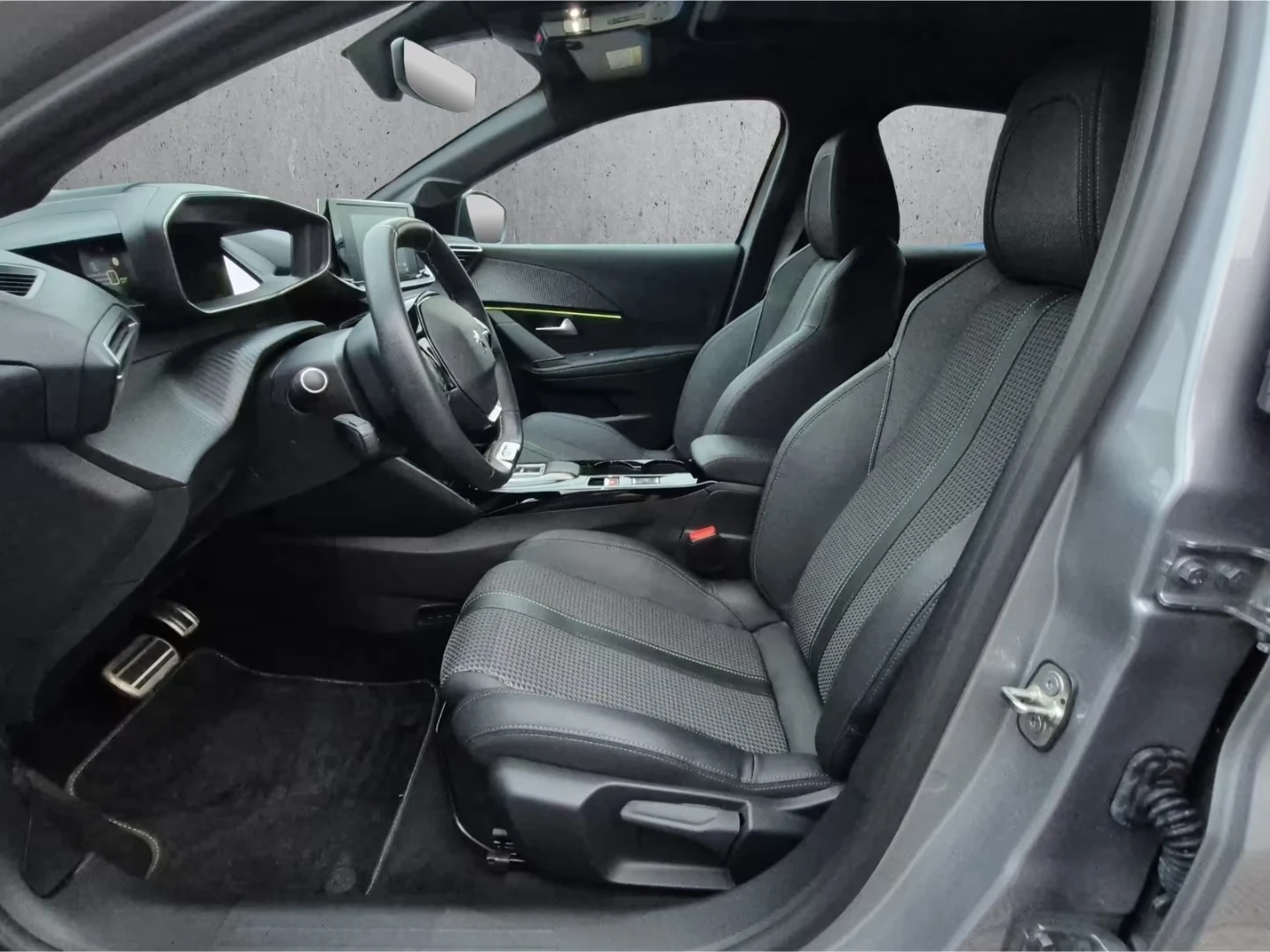 Peugeot 208 ⚡GT-136 ЕЛЕКТРОМОБИЛ 2023| | КАМЕРА| ПАРКИНГ, снимка 7 - Автомобили и джипове - 55037843