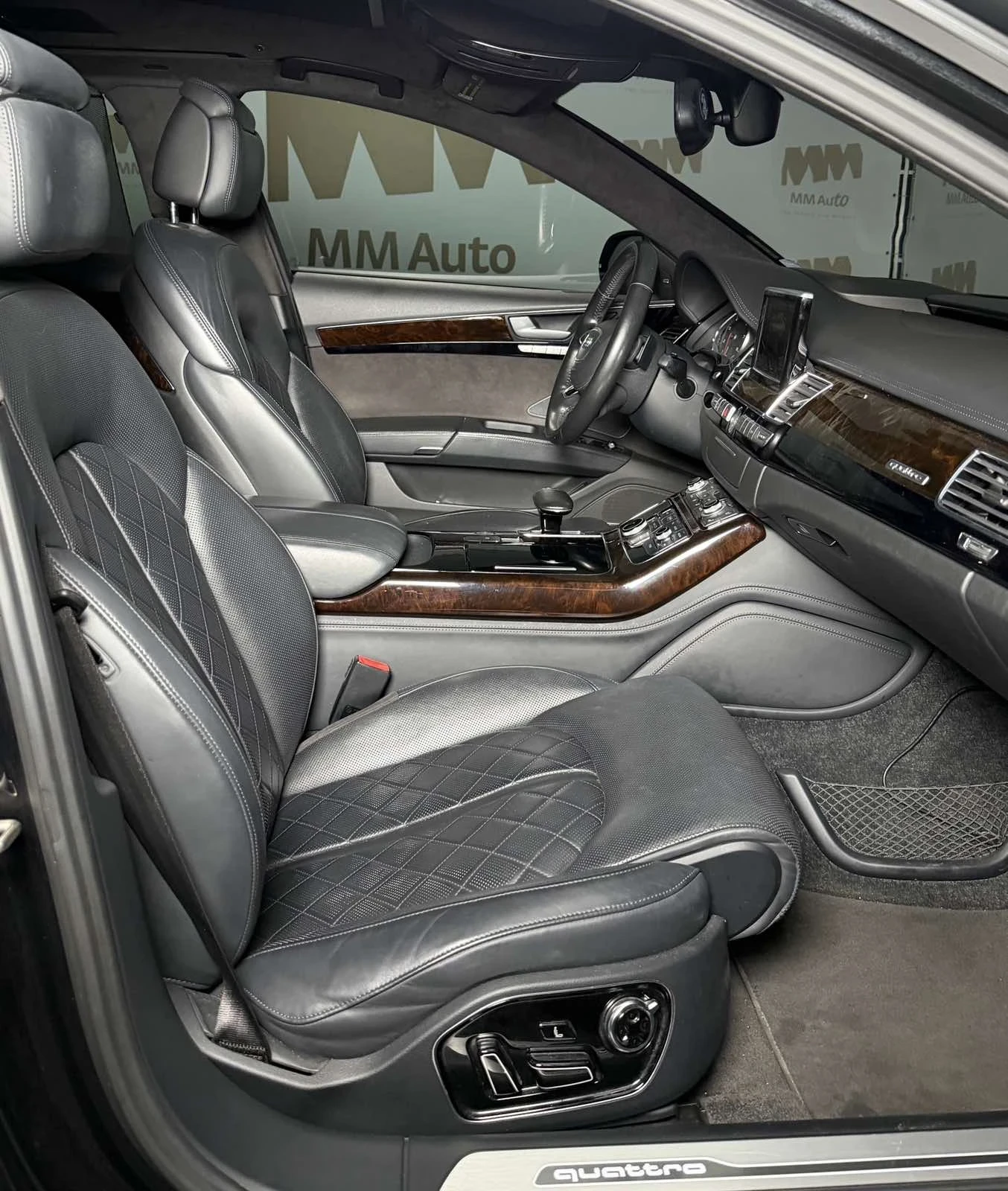Audi A8 4.0 T , снимка 11 - Автомобили и джипове - 55341504
