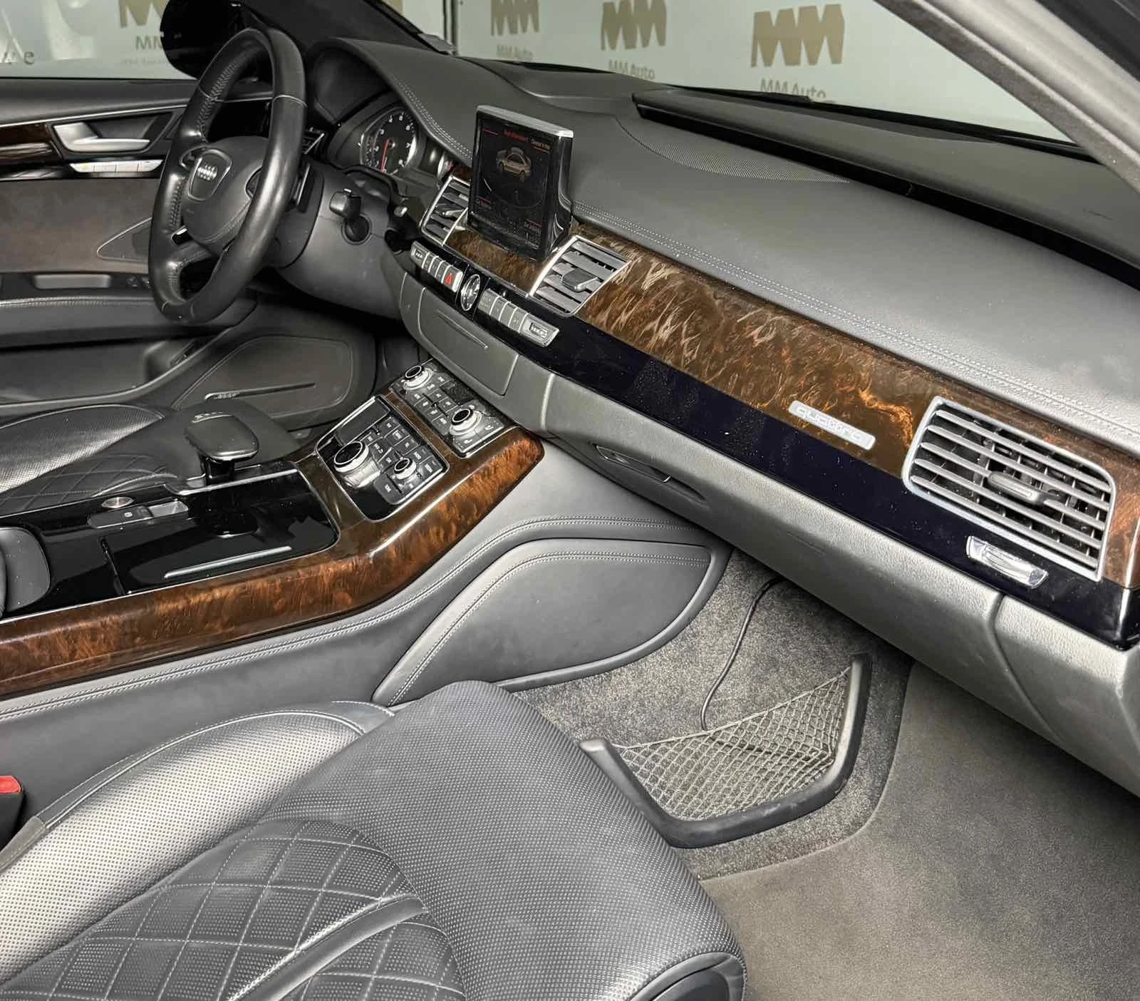 Audi A8 4.0 T , снимка 10 - Автомобили и джипове - 55341504