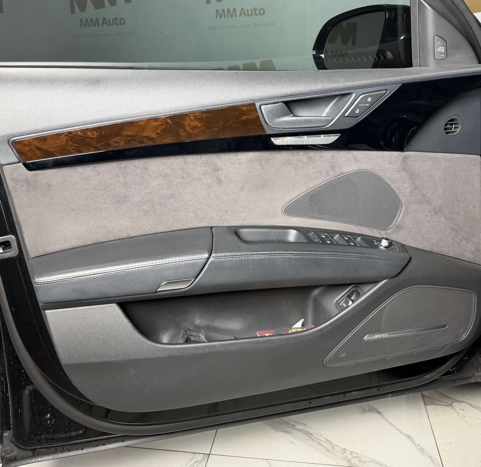 Audi A8 4.0 T , снимка 9 - Автомобили и джипове - 55341504